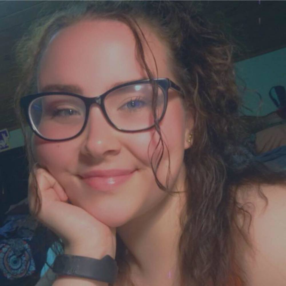 Meet your Posher, Kenzie